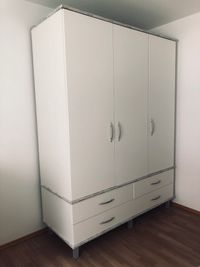 Kinderzimmer Kleiderschrank